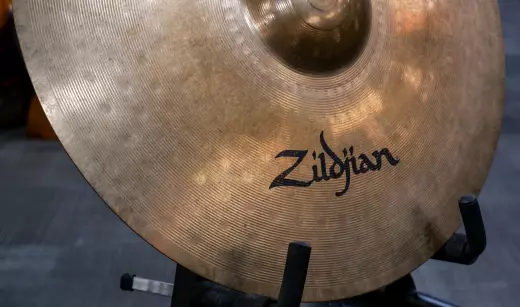 Zildjian - ZBT20R - ZBT Series - 20 inch Ride 5